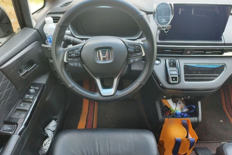 Used Honda Elysion 2022 2.0L eHEV Luxury Edition Steering Wheel