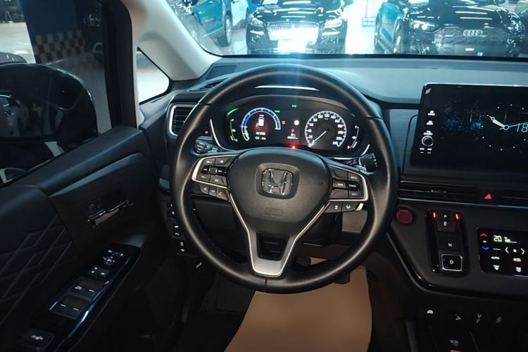 Used Honda Elysion 2022 2.0L eHEV Luxury First Edition Steering Wheel