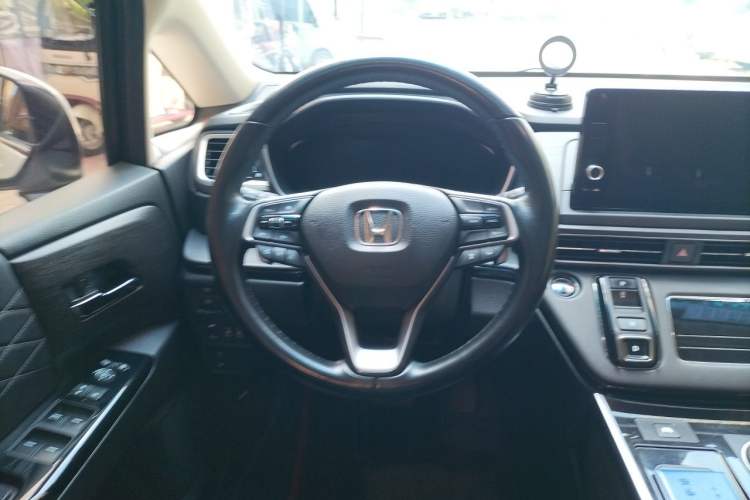 Used Honda Elysion 2022 2.0L eHEV Luxury Edition Steering Wheel