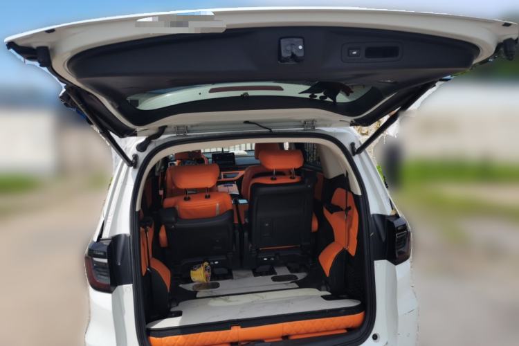 Used Honda Elysion 2022 2.0L eHEV Luxury First Edition Trunk