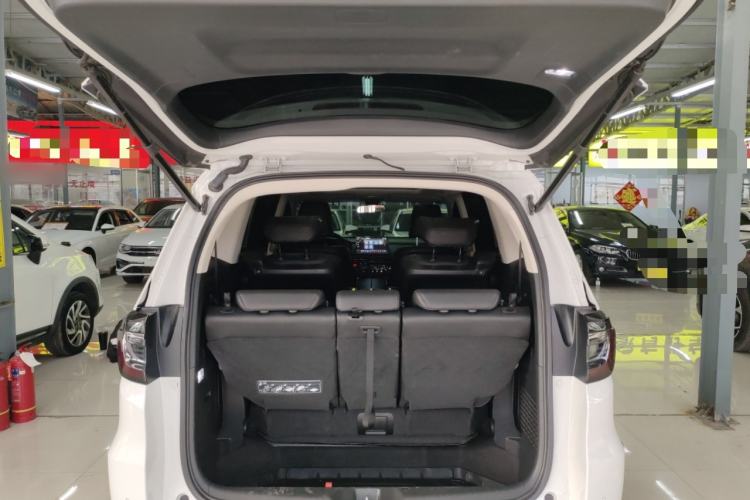 Used Honda Elysion 2022 2.0L eHEV Luxury First Edition Trunk