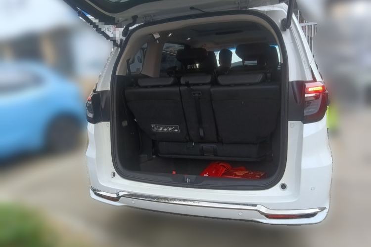 Used Honda Elysion 2022 2.0L eHEV Luxury Edition Trunk