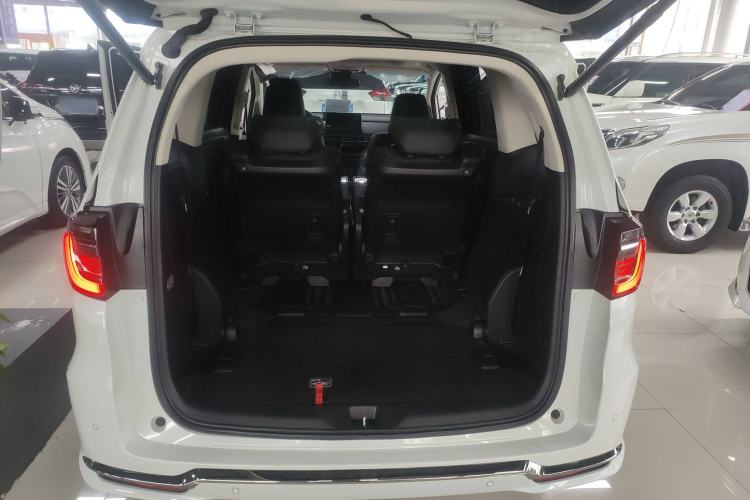 Used Honda Elysion 2022 2.0L eHEV Luxury Edition Trunk