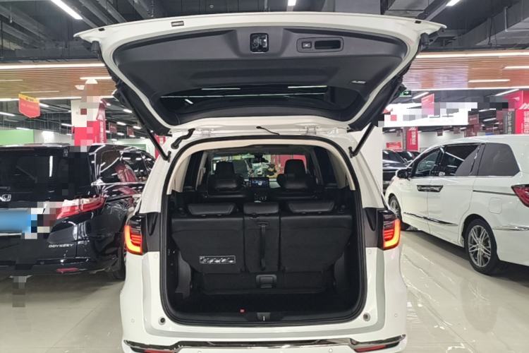 Used Honda Elysion 2022 2.0L eHEV Luxury Edition Trunk