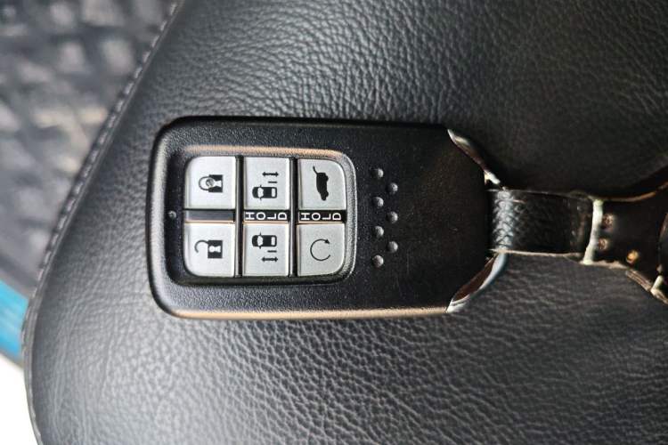 Used Honda Elysion 2022 2.0L eHEV Luxury Edition Vehicle Key