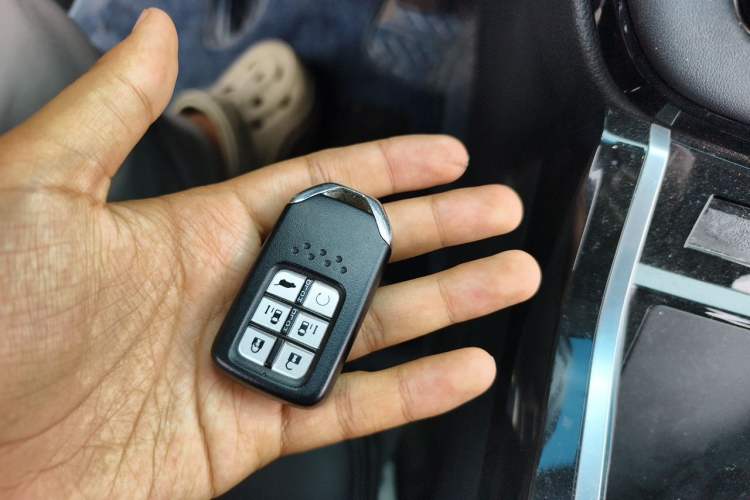 Used Honda Elysion 2022 2.0L eHEV Luxury First Edition Vehicle Key