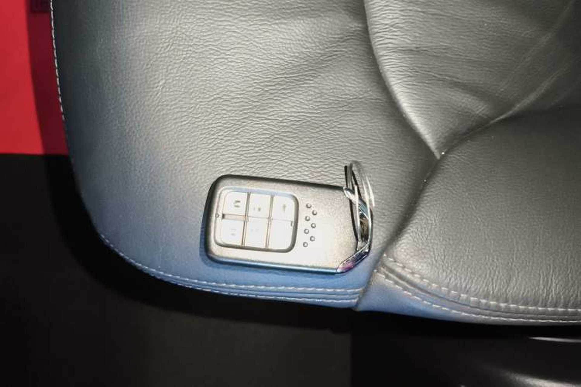 Used Honda Elysion 2022 2.0L eHEV Luxury Edition Vehicle Key