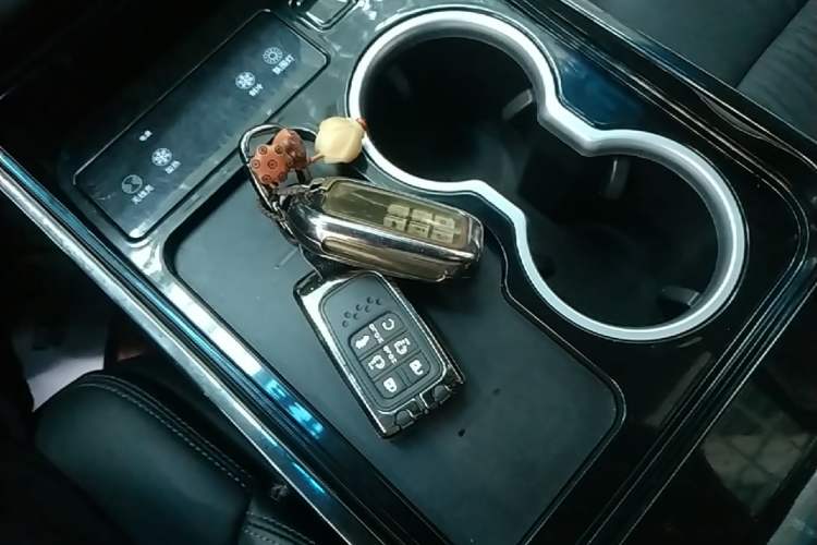 Used Honda Elysion 2022 2.0L eHEV Luxury First Edition Vehicle Key
