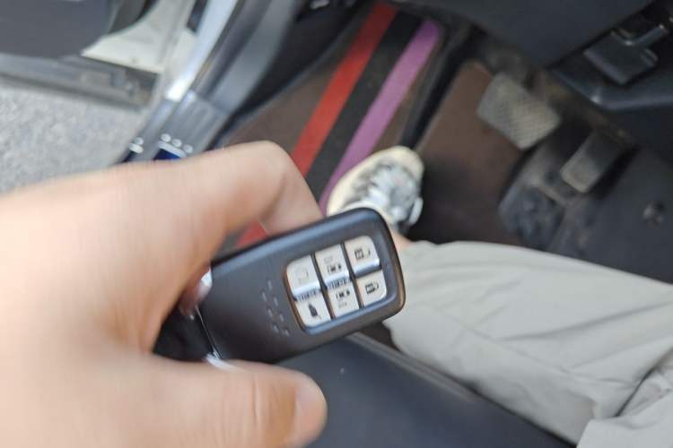 Used Honda Elysion 2022 2.0L eHEV Luxury Edition Vehicle Key