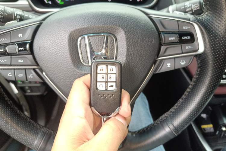 Used Honda Elysion 2022 2.0L eHEV Prestige Edition Vehicle Key