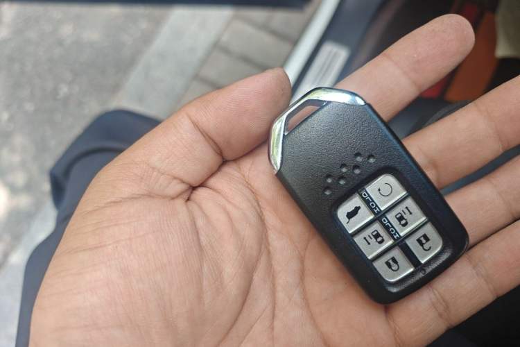 Used Honda Elysion 2022 2.0L eHEV Luxury Edition Vehicle Key