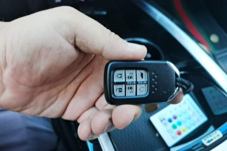 Used Honda Elysion 2022 2.0L eHEV Luxury Edition Vehicle Key