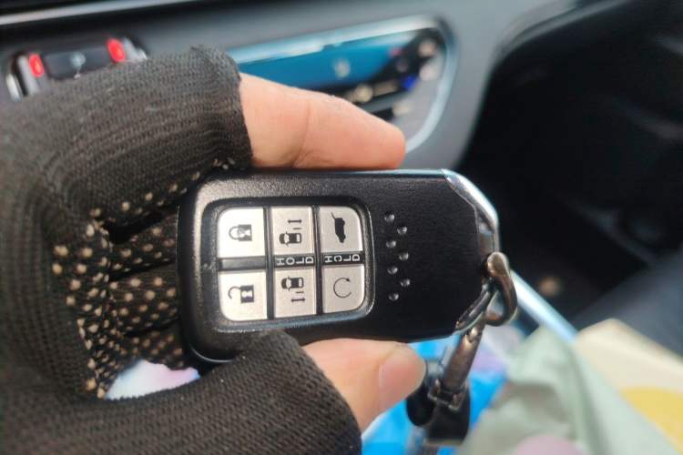 Used Honda Elysion 2022 2.0L eHEV Luxury Edition Vehicle Key