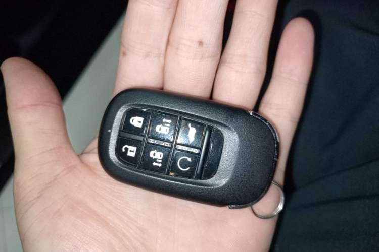 Used Honda Elysion 2022 2.0L eHEV Luxury Edition Vehicle Key
