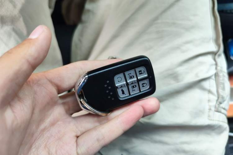 Used Honda Elysion 2022 2.0L eHEV Prestige Edition Vehicle Key