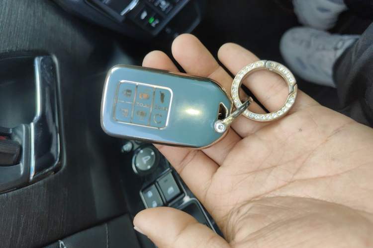 Used Honda Elysion 2022 2.0L eHEV Luxury Edition Vehicle Key