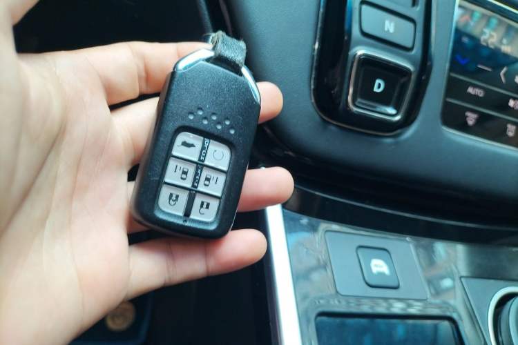 Used Honda Elysion 2022 2.0L eHEV Luxury Edition Vehicle Key
