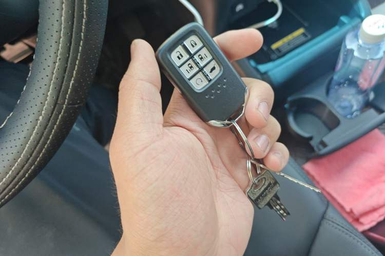 Used Honda Elysion 2022 2.0L eHEV Luxury First Edition Vehicle Key