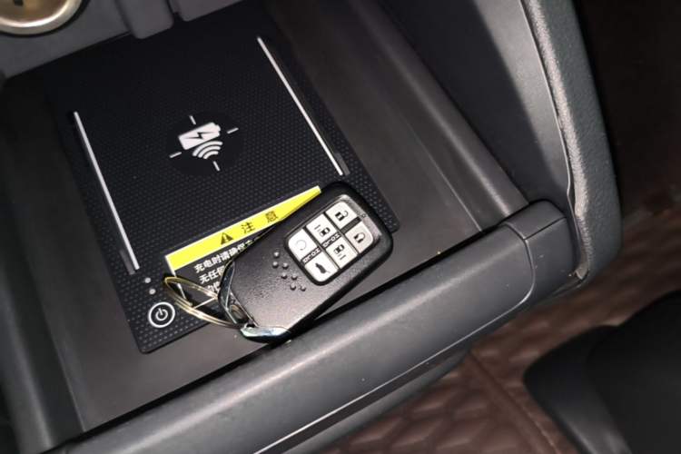 Used Honda Elysion 2022 2.0L eHEV Luxury Edition Vehicle Key