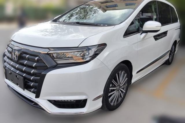 Used Honda Elysion 2022 2.0L eHEV Luxury First Edition