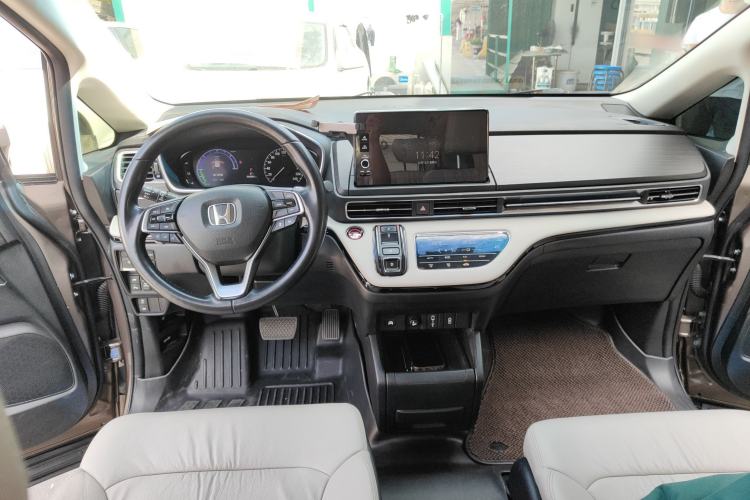 Used Honda Elysion 2022 2.0L eHEV Luxury Edition Interior 2