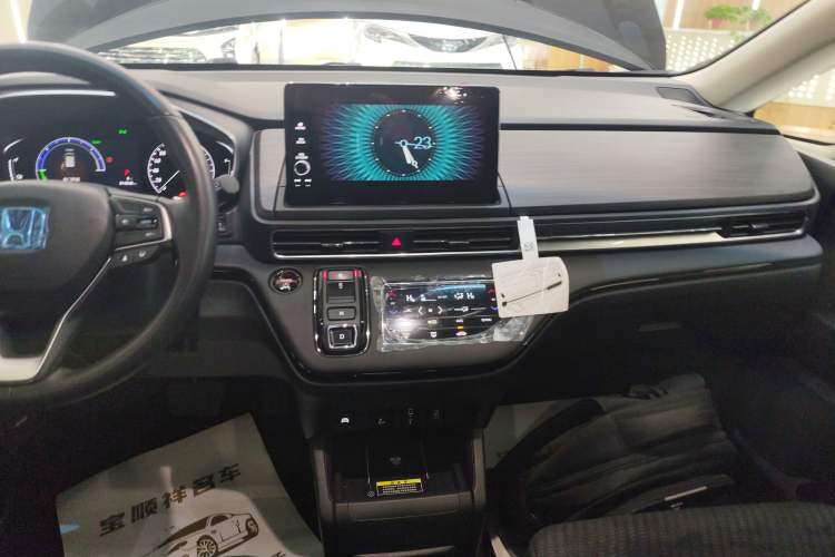 Used Honda Elysion 2024 2.0L eHEV Comfort Edition Audio And AC Panel