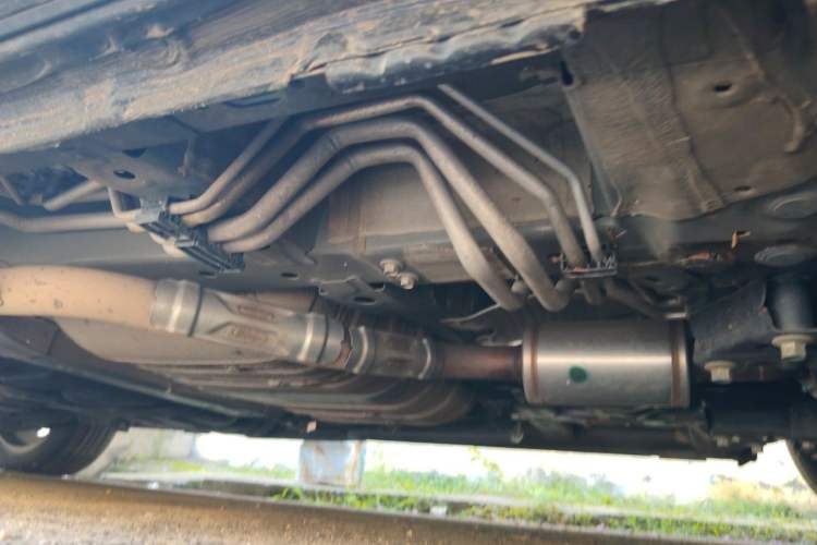 Used Honda Elysion 2024 2.0L eHEV Luxury Edition Chassis Front Right