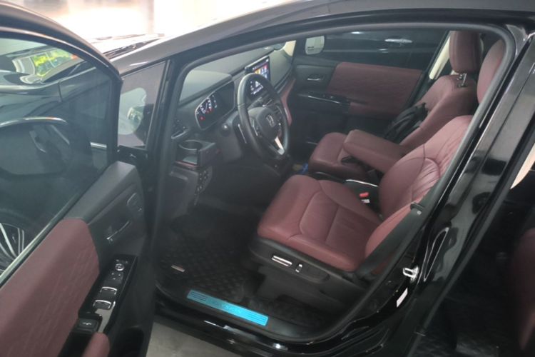 Used Honda Elysion 2024 2.0L eHEV Ultimate Edition Driver Seat