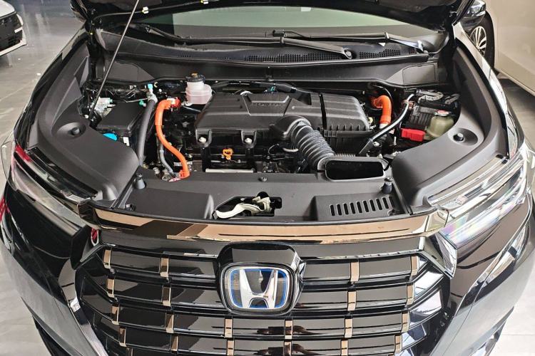 Used Honda Elysion 2024 2.0L eHEV Luxury Edition Engine Bay