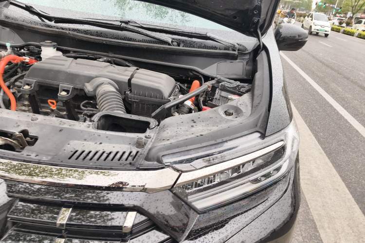 Used Honda Elysion 2024 2.0L eHEV Luxury Edition Engine Bay Left