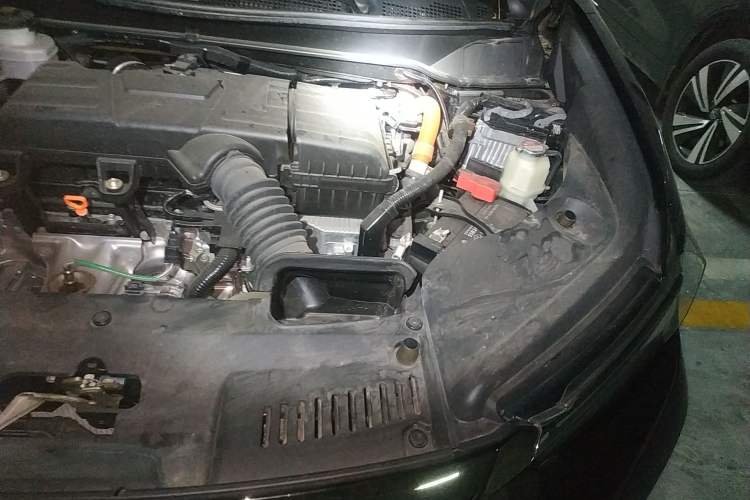 Used Honda Elysion 2024 2.0L eHEV Luxury Edition Engine Bay Left