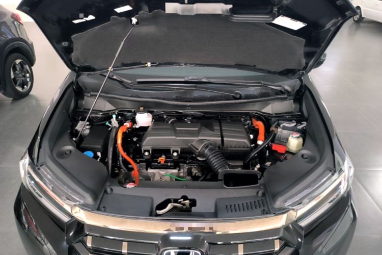 Used Honda Elysion 2024 2.0L eHEV Ultimate Edition Engine Bay