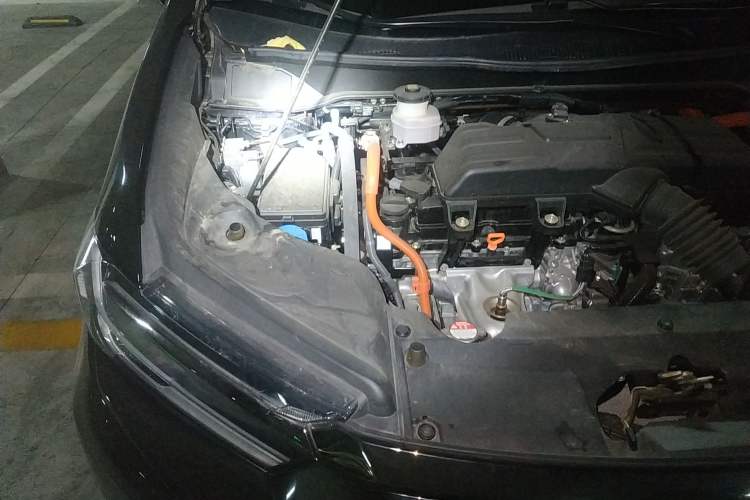 Used Honda Elysion 2024 2.0L eHEV Luxury Edition Engine Bay Right