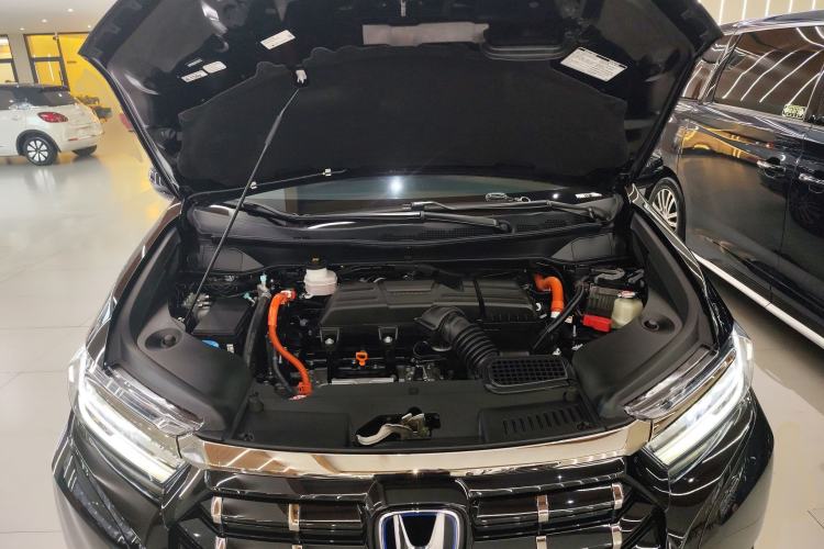 Used Honda Elysion 2024 2.0L eHEV Comfort Edition Engine Bay