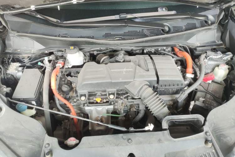 Used Honda Elysion 2024 2.0L eHEV Luxury Edition Engine Bay