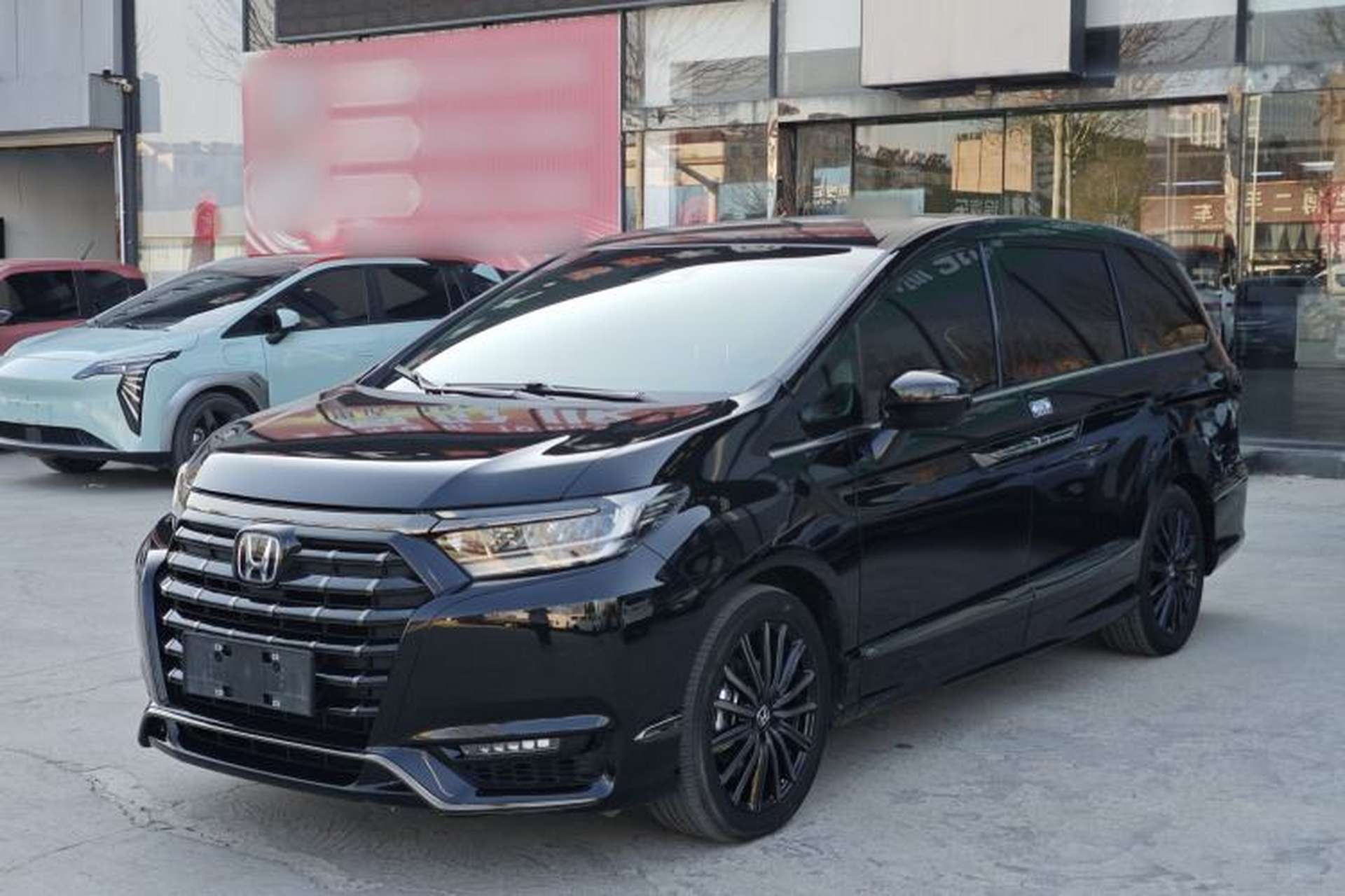 Used Honda Elysion 2024 2.0L eHEV Luxury Edition Exterior 1