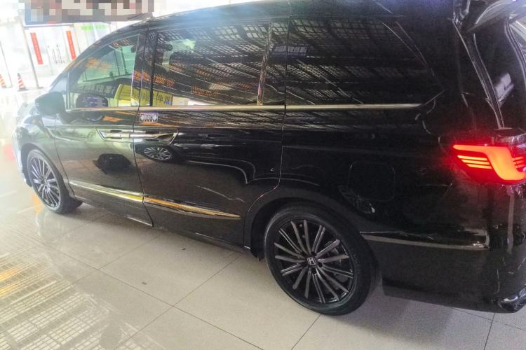 Used Honda Elysion 2024 2.0L eHEV Luxury Edition Exterior 3