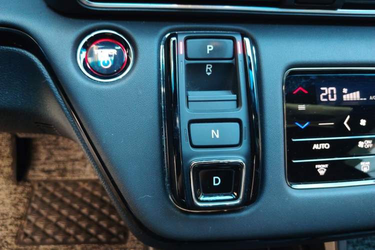 Used Honda Elysion 2024 2.0L eHEV Luxury Edition Gear Lever