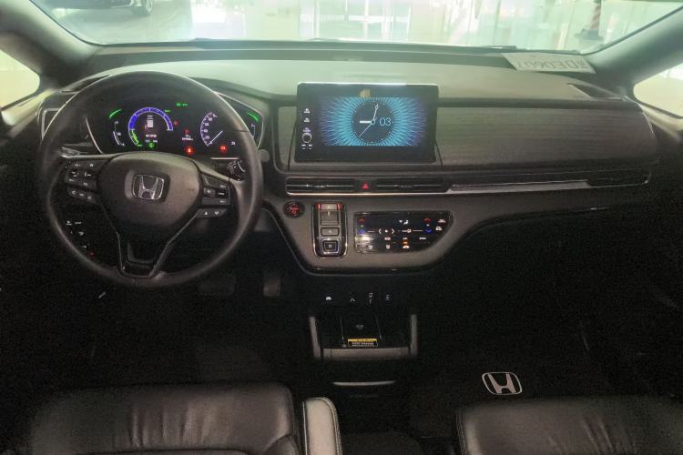 Used Honda Elysion 2024 2.0L eHEV Luxury Edition Interior 2