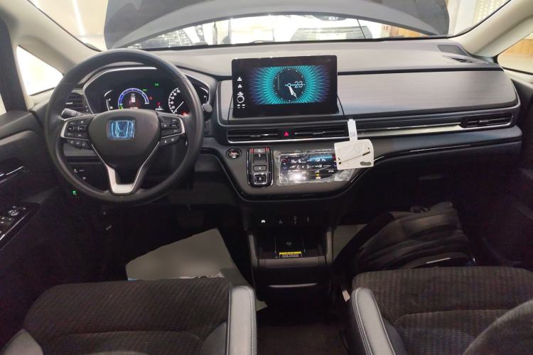 Used Honda Elysion 2024 2.0L eHEV Comfort Edition Interior 2