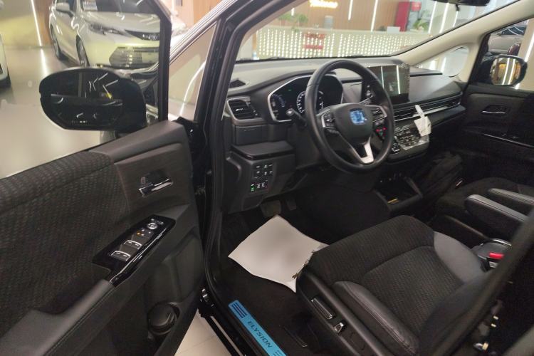 Used Honda Elysion 2024 2.0L eHEV Comfort Edition Interior 3