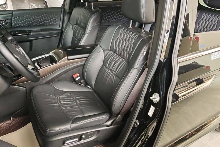 Used Honda Elysion 2024 2.0L eHEV Luxury Edition Left Front Seat