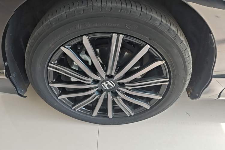 Used Honda Elysion 2024 2.0L eHEV Luxury Edition Left Front Wheel Hub