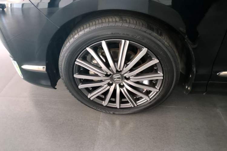 Used Honda Elysion 2024 2.0L eHEV Ultimate Edition Left Front Wheel Hub