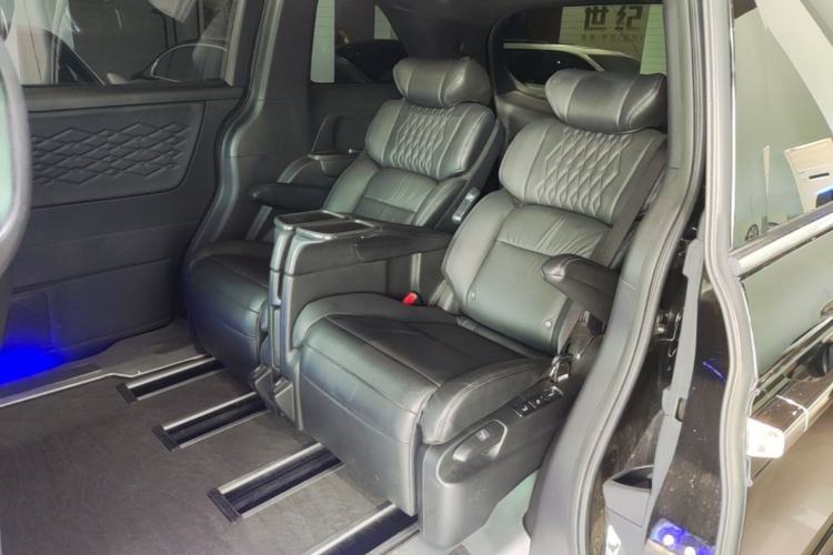 Used Honda Elysion 2024 2.0L eHEV Luxury Edition Left Rear Seat
