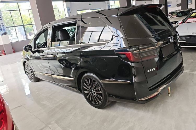Used Honda Elysion 2024 2.0L eHEV Luxury Edition Left Side
