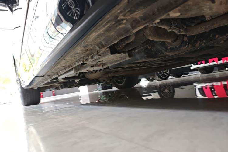 Used Honda Elysion 2024 2.0L eHEV Luxury Edition Left Side Sill