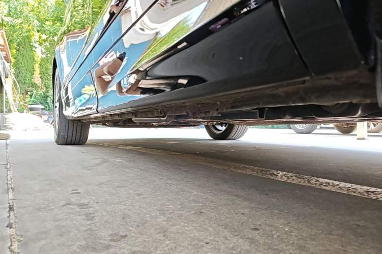 Used Honda Elysion 2024 2.0L eHEV Luxury Edition Left Side Sill