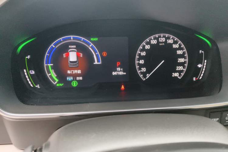 Used Honda Elysion 2024 2.0L eHEV Luxury Edition Odometer Close Up
