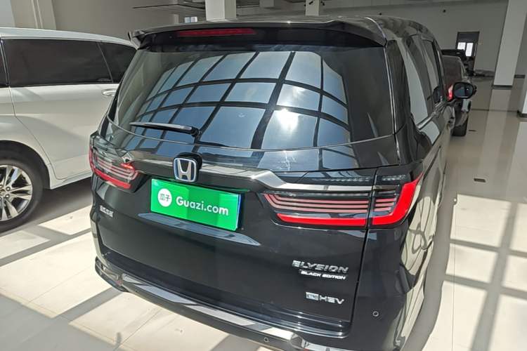 Used Honda Elysion 2024 2.0L eHEV Luxury Edition Rear